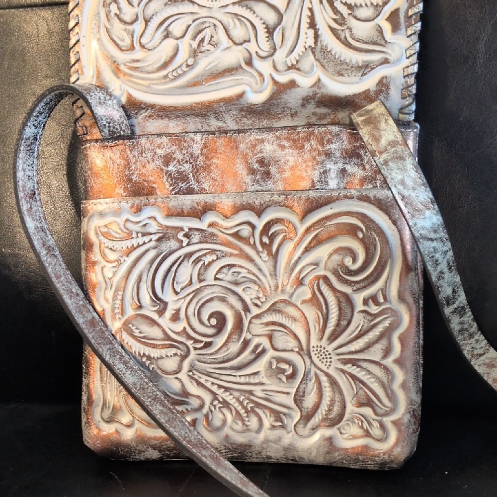Patricia Nash Floral Embossed Leather Crossbody Bag Gold - Picture 4 of 8